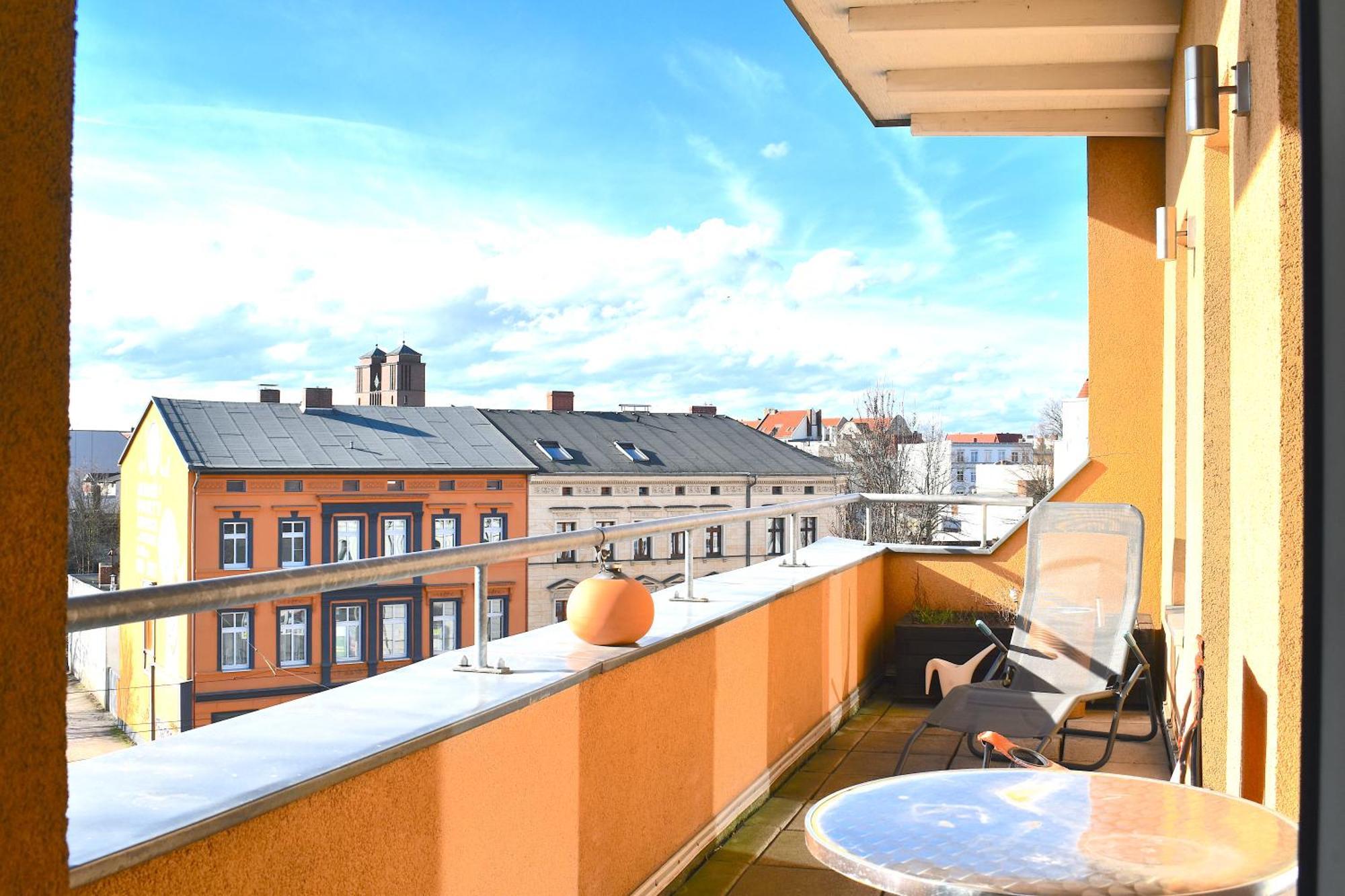 City-Dach-Apartment Mit Loggia - Balkon - Kamin Cottbus Exterior photo